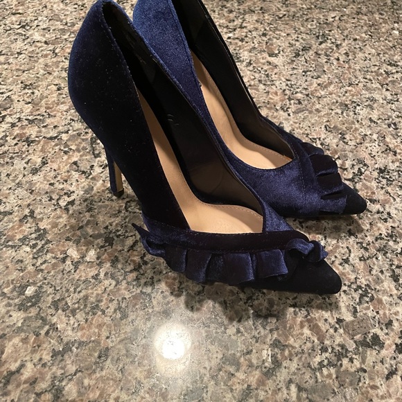 Just Fab Pumps Size 8 - Picture 4 of 4